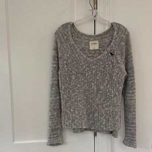 Abercrombie & Fitch lightweight Marled Gray V-Neck Sweater